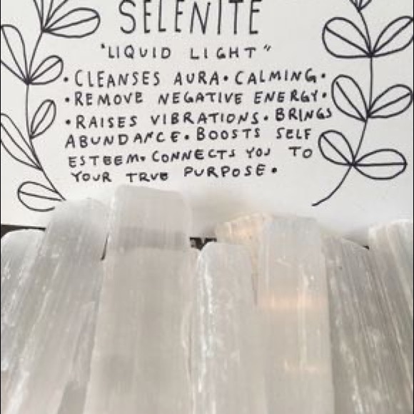 Floating Locket w/silver chain & Selenite Palm/Worry stone! - Picture 3 of 16